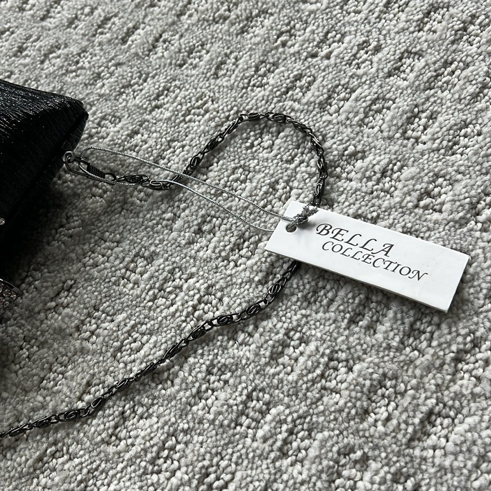 Black clutch purse with chain - Picture 4 of 7